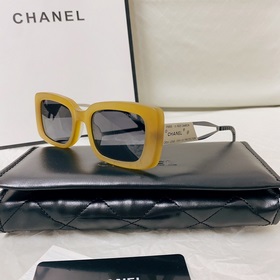 Новая модель на официальном сайте Chanel： CH10519 Модель с фирме
