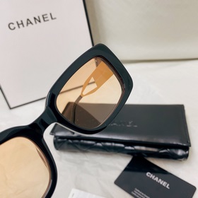 Новая модель на официальном сайте Chanel： CH10519 Эта модель Cha