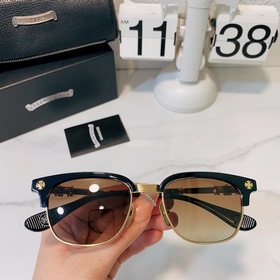 CHROME HEARTS Модель： BONENNOISSEUR II Размер： 53-19-150
