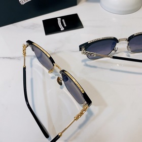 CHROME HEARTS Модель： BONENNOISSEUR II Размер： 53-19-150