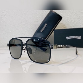 CHROME HEARTS Модель： DO NAD GO Размер： 58-18-149