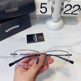 2 CHROME HEARTS Модель： CH8047 Размер： 52-18-148 Титан