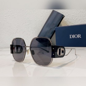 Dior 30 MONTAIGNE S5U, высокая версия Размер： 58 x 19 x 130