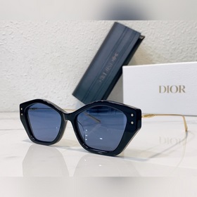 Dior MISSDIORS1U Уникальный дизайн Размер： 56 отделений 18-135 Г