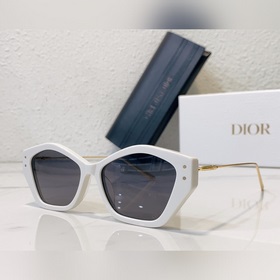 Dior MISSDIORS1U Уникальный дизайн Размер： 56 отделений 18-135 Г