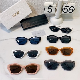 Dior MISSDIORS1U Уникальный дизайн Размер： 56 отделений 18-135 Г