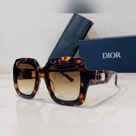 Новинка от Dior CD2802 Размеры： 53 x 25 x 145