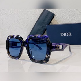 Новинка от Dior CD2802 Размеры： 53 x 25 x 145