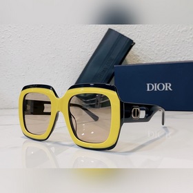 Новинка от Dior CD2802 Размеры： 53 x 25 x 145