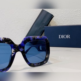 Новинка от Dior CD2802 Размеры： 53 x 25 x 145