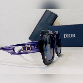 Новинка от Dior CD2802 Размеры： 53 x 25 x 145