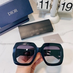 Новинка Dior CD2802 Размеры： 53 x 25 x 145