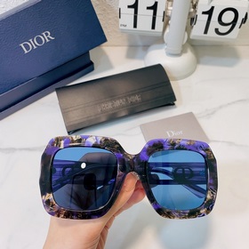 Новинка Dior CD2802 Размеры： 53 x 25 x 145