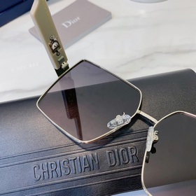 Dior PJ1901 Размер： 64-14-147