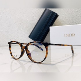 dior Модель： MiniCD B1I Размеры： 53 x 16 x 140