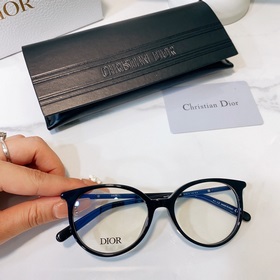 dior Модель： MiniCD B1I Размер： 53 x 16 x 140