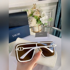 Dior Sunshine S1U, детали в цвете чайного