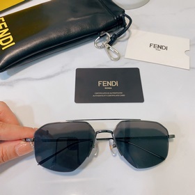 FENDI Модель： FE40062U Размер： 58/16-140
