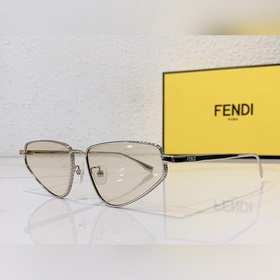 FENDI Модель： FE40068UFF Размер： 57-15-145.