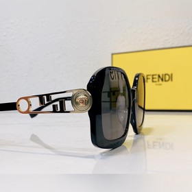 FENDI, модель FOL036V, размер： 51-18-145.