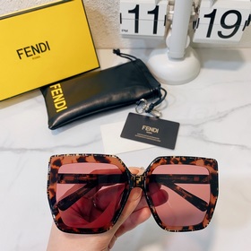 Fendi Модель： FF0763/S Размер： 62-14-140