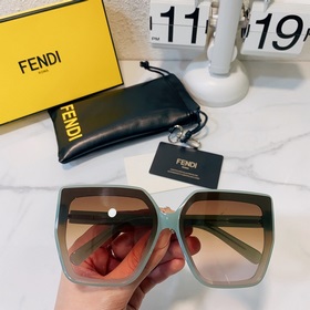 Fendi Модель： FF0763/S Размер： 62-14-140
