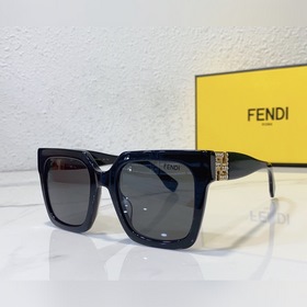 Fendi Модель： M1646/F/S Украшен мелкими бриллиантами, изысканны