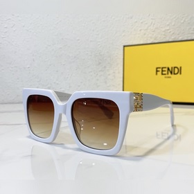 Fendi Модель： M1646/F/S Украшен мелкими бриллиантами, изысканны