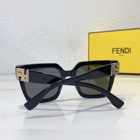 Fendi Модель： M1646/F/S Украшен мелкими бриллиантами, изысканны