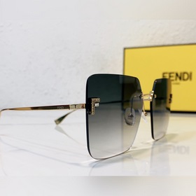 Fendi Модель： FE 4082US Размер： 59х15-135