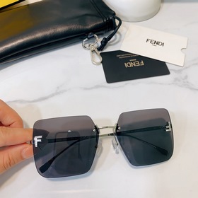 Fendi Модель： FE 4082US Размер： 59х15-135