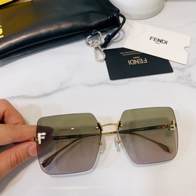 Fendi Модель： FE 4082US Размер： 59х15-135