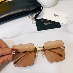 Fendi Модель： FE 4082US Размер： 59х15-135