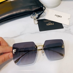 Fendi Модель： FE 4082US Размер： 59х15-135