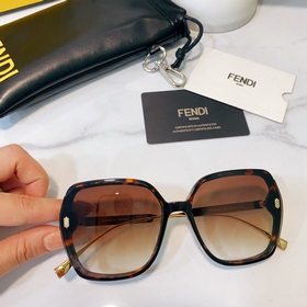 Fendi FF40016 sis：62-18-145