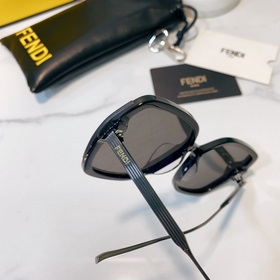 Fendi FF40016 sis：62-18-145
