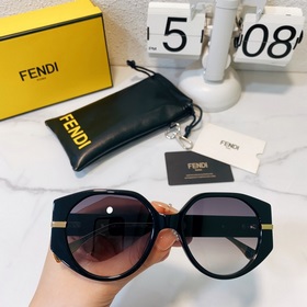 Fendi Модель： FE40083U Размер： 54х19-145