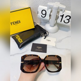 Новые товары на официальном сайте Fendi FE40065U Размер： 56-16-1