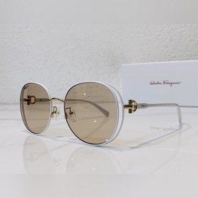 Salvatore Ferragamo. Модель： SF283S. Размер： 59 x 19 x 140.