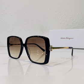 Ferragamo Модель： SF0455W Размер： 56-18-135