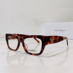 Salvatore Ferragamo Модель： SF2922 Размер： 54/18-145