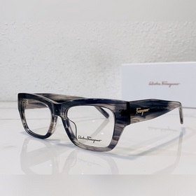 Salvatore Ferragamo Модель： SF2922 Размер： 54/18-145