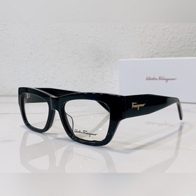 Salvatore Ferragamo Модель： SF2922 Размер： 54/18-145
