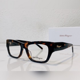 Salvatore Ferragamo Модель： SF2922 Размер： 54/18-145