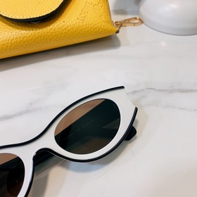 LOEWE Модель： 616487X01 Размер： 51 x 21 x 145