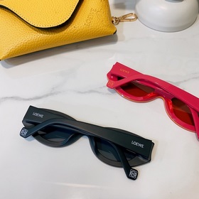 LOEWE Модель： 616487X01 Размер： 51 x 21 x 145