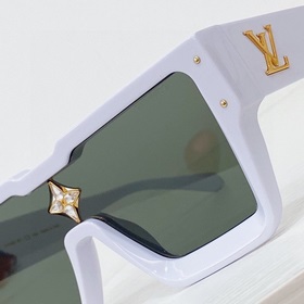 6 Белый LOUIS VUITTON Модель для модных показов Модель Z1547