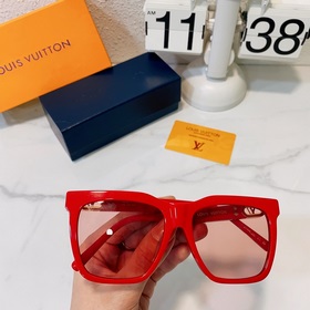 LOUIS VUITTON Модель： Z1725E Размер： 57 x 19 x 145