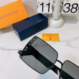LOUIS VUITTON Модель： 7982 Размер： 53х14-151 Поляризационные линз