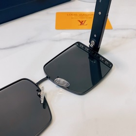 LOUIS VUITTON Модель： 7982 Размер： 53х14-151 Поляризационные линз